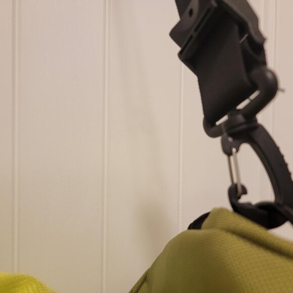 Timbuk2 Lime Green Messenger Crossbody Sling Hiking Bag - Picture 6 of 11